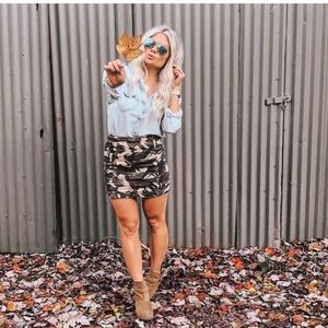 Vici camo skirt
